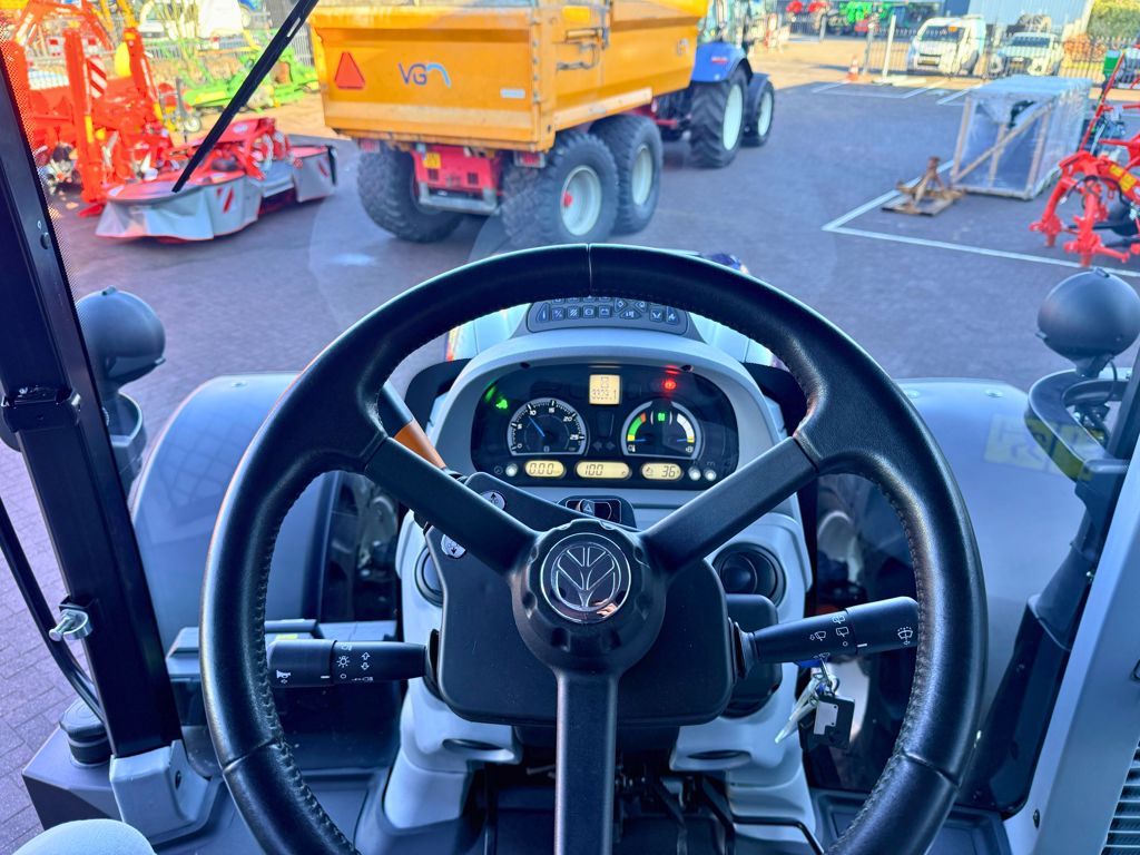New Holland T6.155 AC Stage V Blue Power