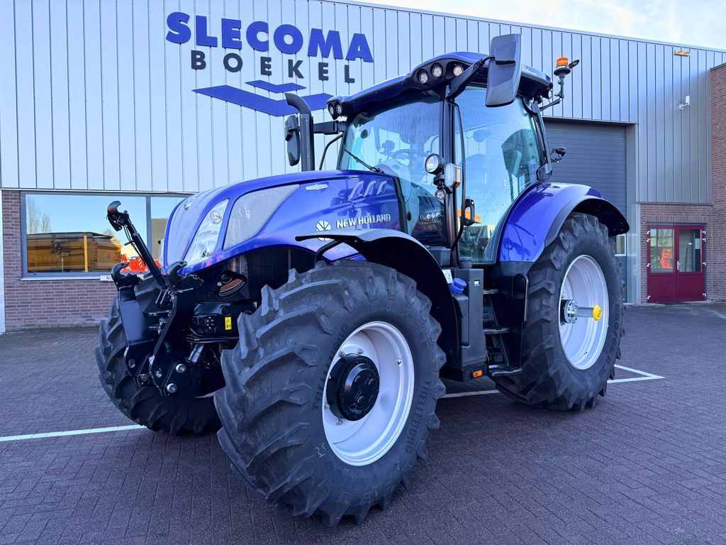 New Holland T6.180 AC Stage V Blue Power