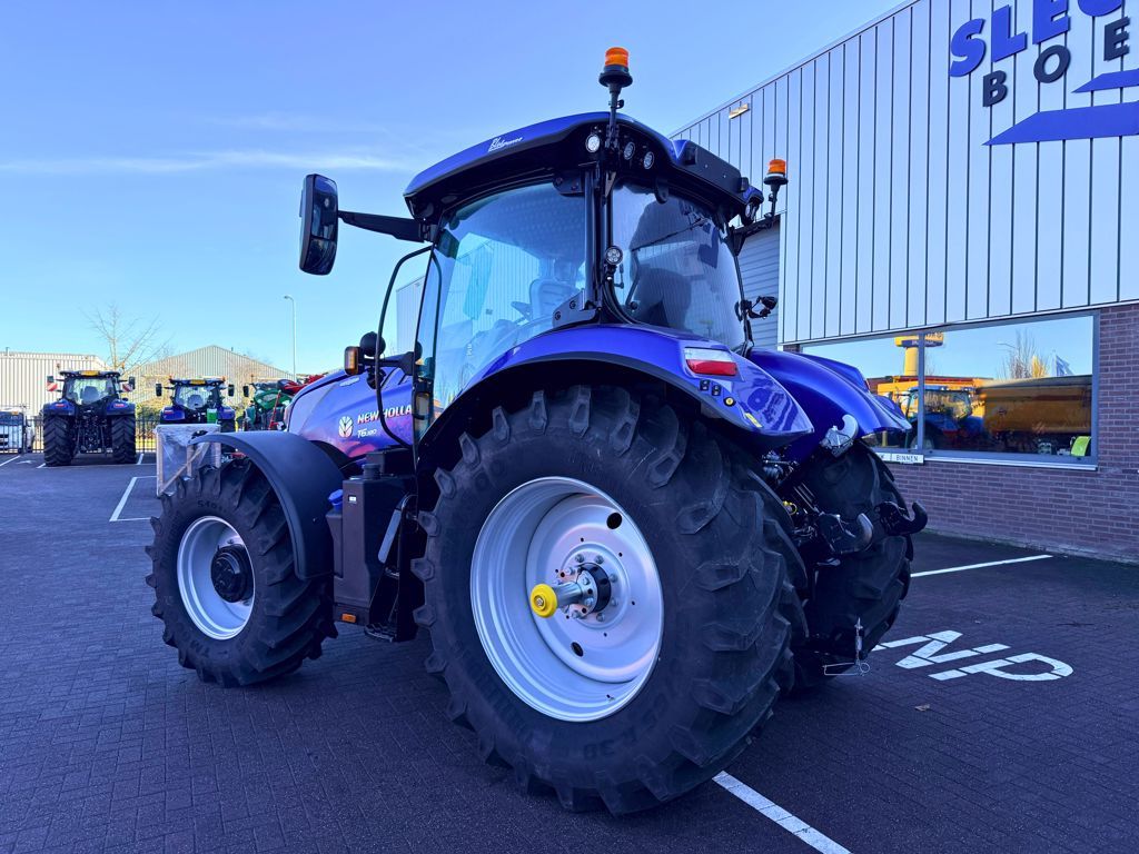 New Holland T6.180 AC Stage V Blue Power