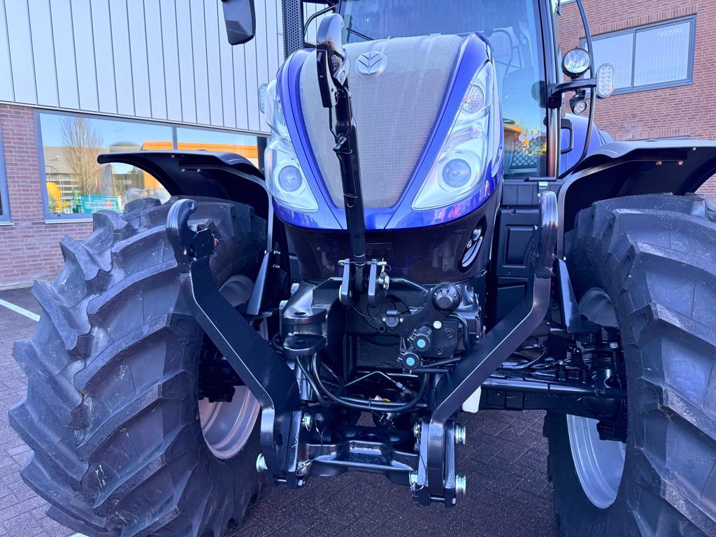 New Holland T6.180 AC Stage V Blue Power