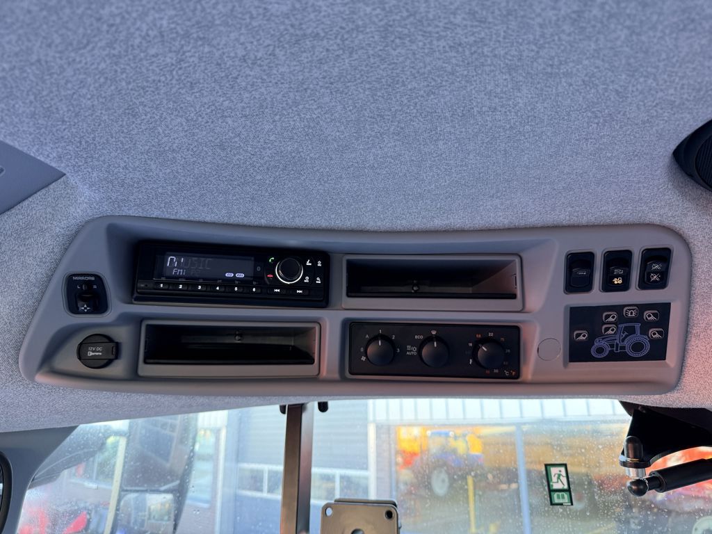 New Holland T6.180 AC Stage V Blue Power