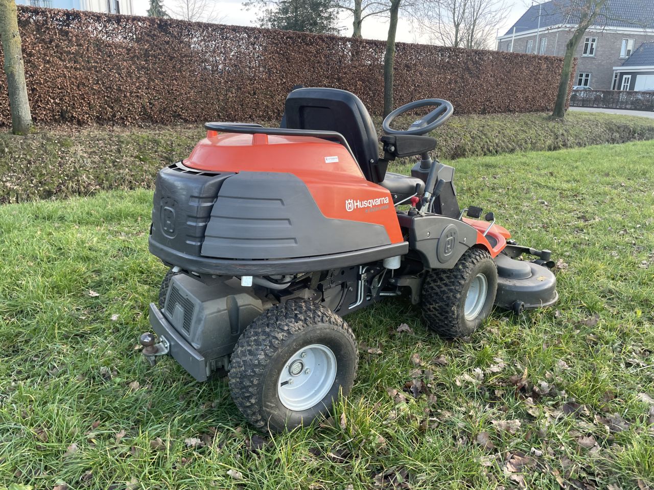 Husqvarna R422Ts AWD