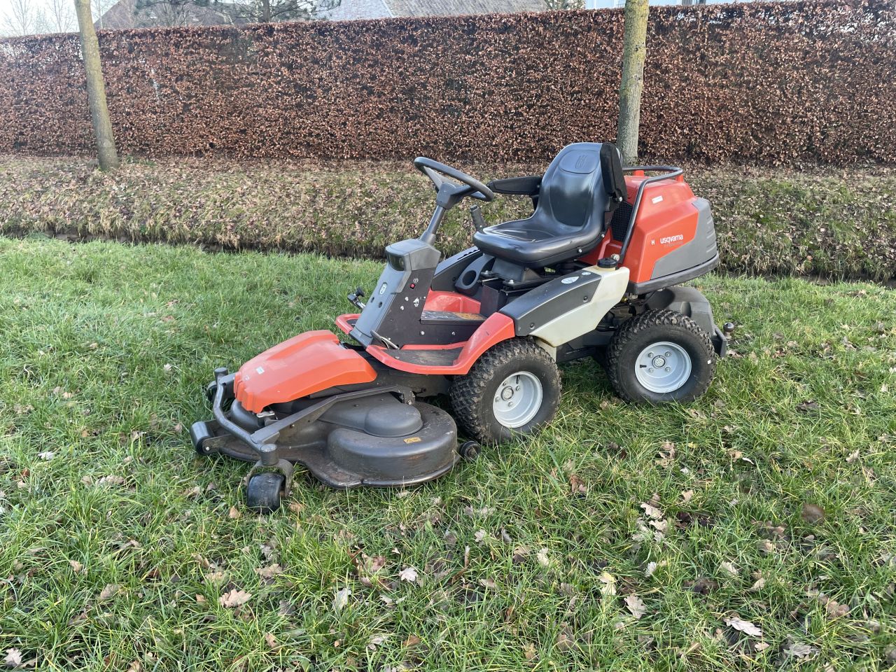 Husqvarna R422Ts AWD