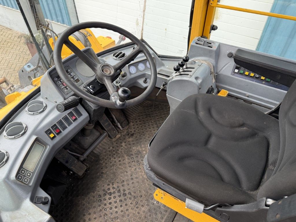 VOLVO L70C (BJR 1997 )