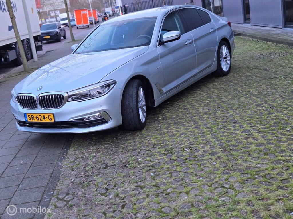 BMW 540i Luxurieus Line High Executive | 130KM | Garantie