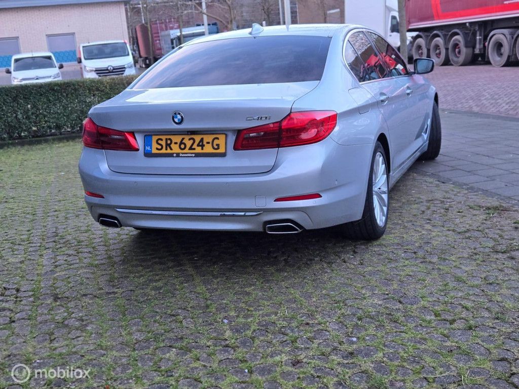 BMW 540i Luxurieus Line High Executive | 130KM | Garantie