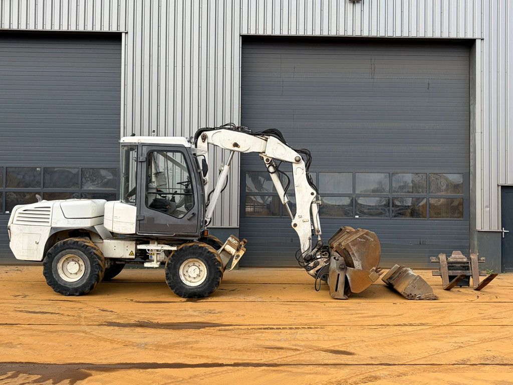 Mecalac 12MTX incl. 5 x bucket