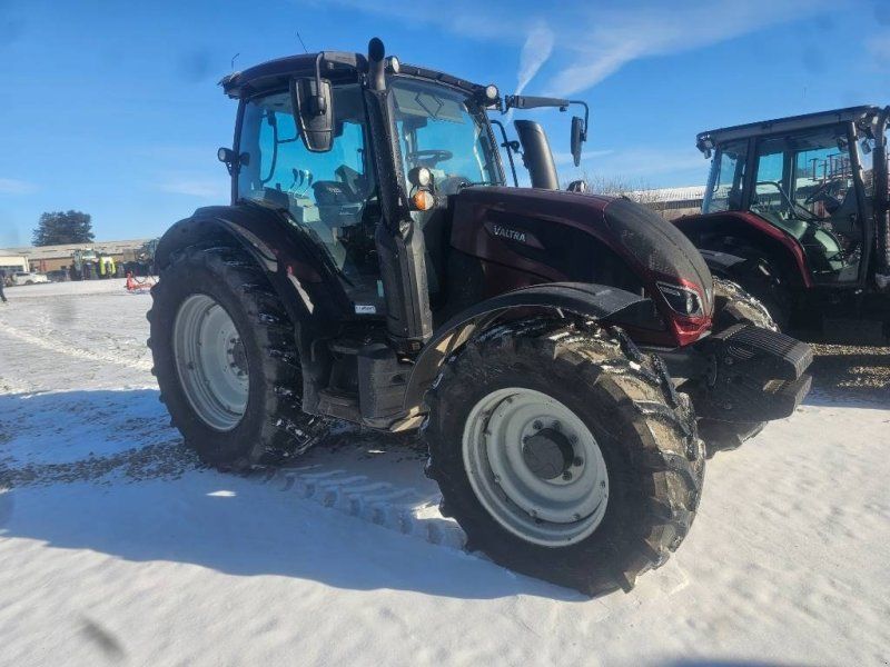 Valtra N 154