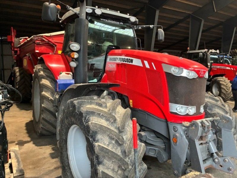 Massey Ferguson 7624