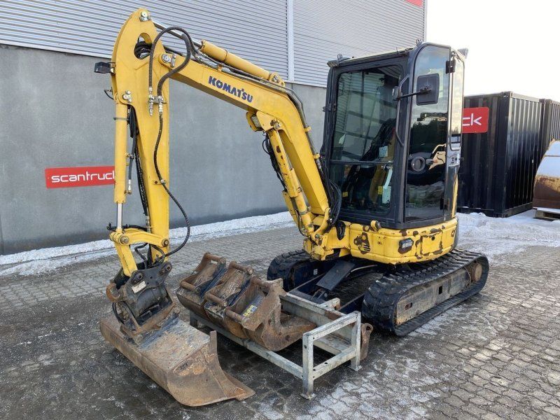 Komatsu PC26MR-3