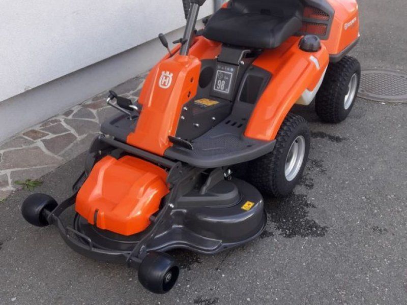 Husqvarna R 214 TC