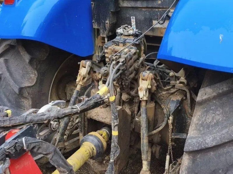 New Holland t7.200 ac