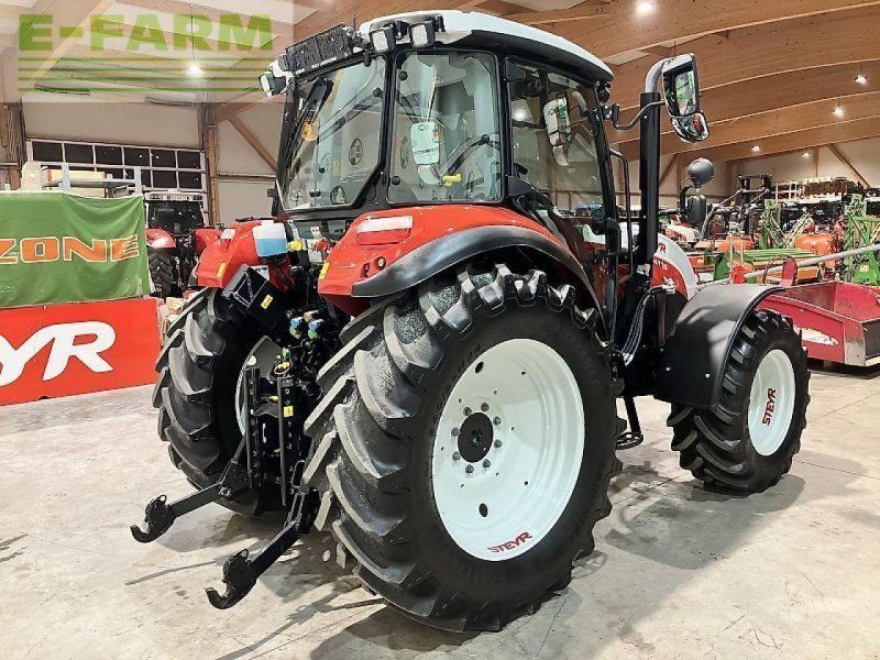 Steyr 4075 kompakt et profi