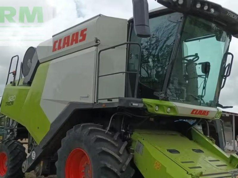 Claas TRION 520 E5