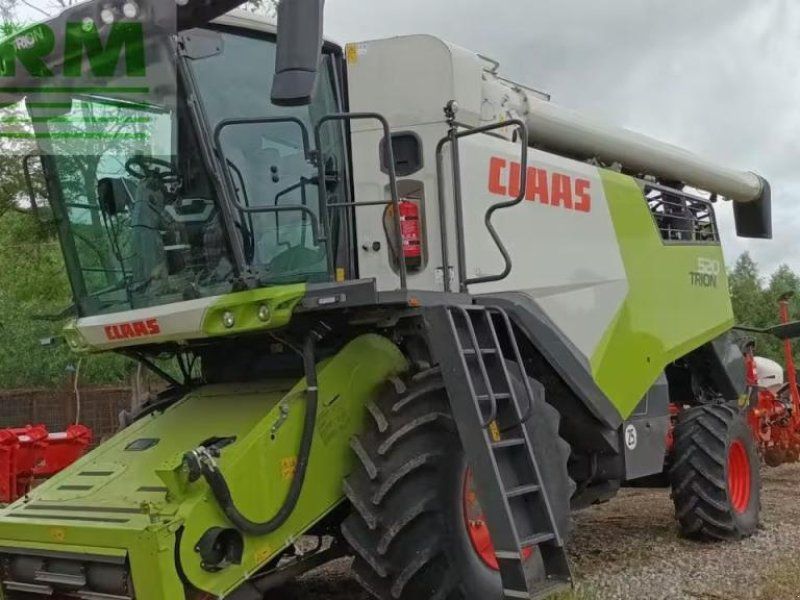 Claas TRION 520 E5