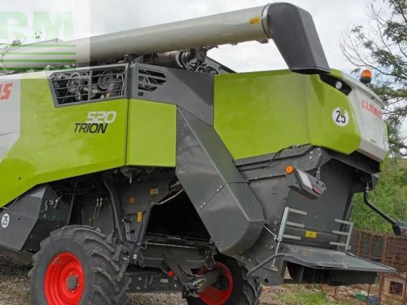 Claas TRION 520 E5