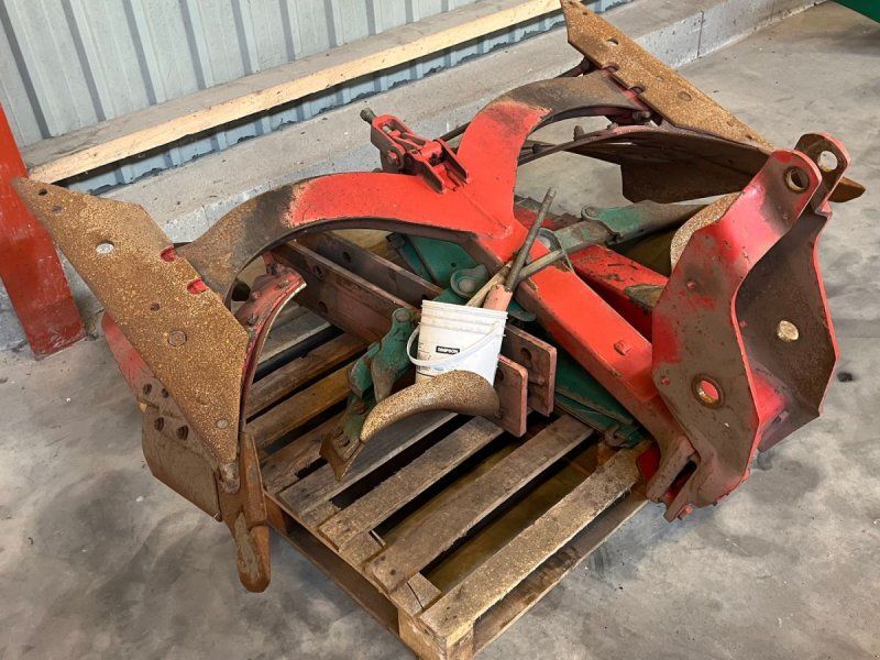 Kverneland 100-300-28 6 furet