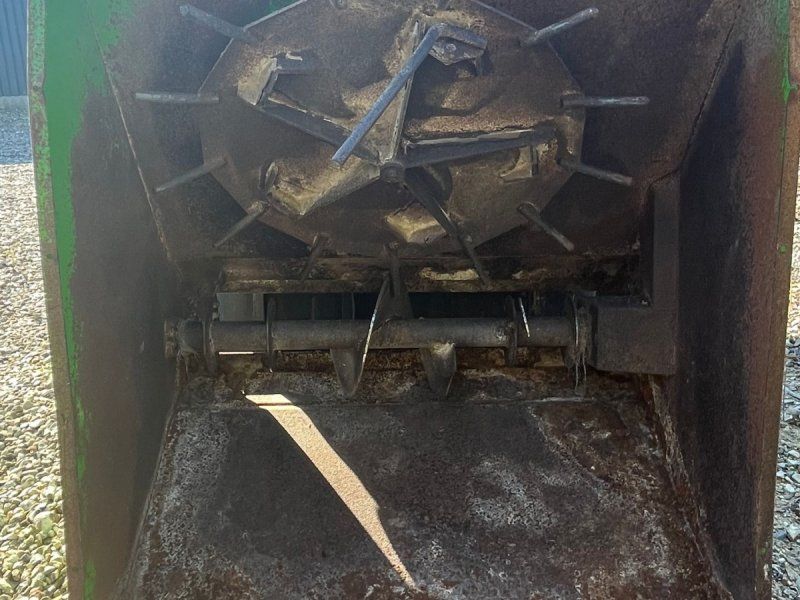 Avant Strøkasse  /Weidemann beslag 125 cm