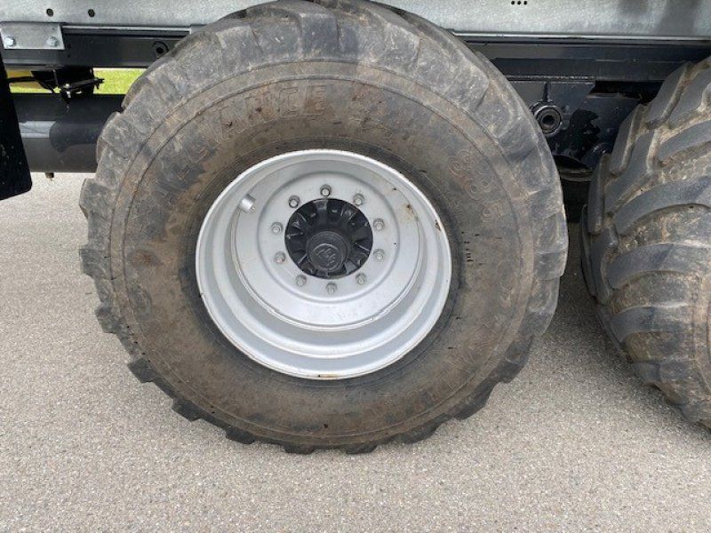 Fliegl Gigant ASW 271 mit Streuwerk V2