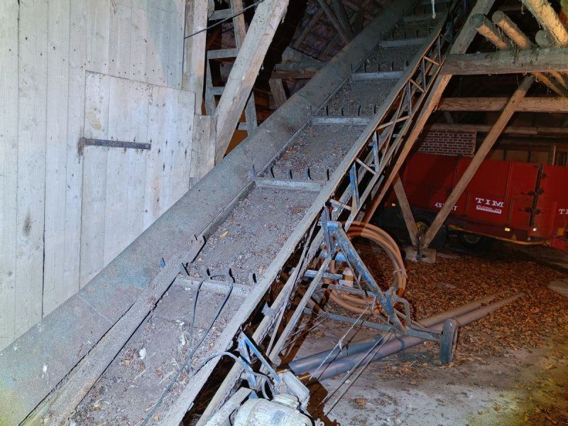 ør ca. 8 meter med fast bund