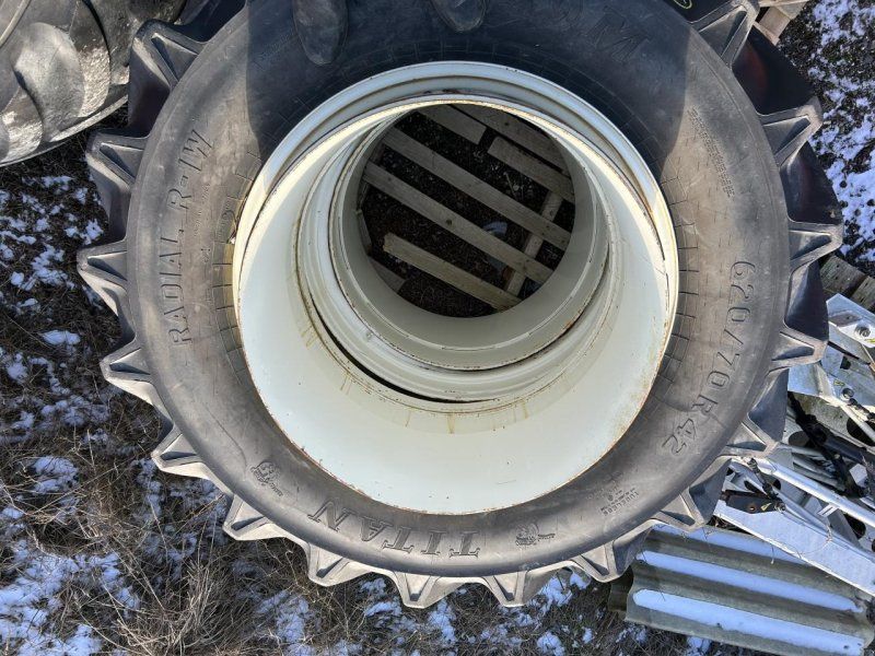 Titan 620/70R42/38