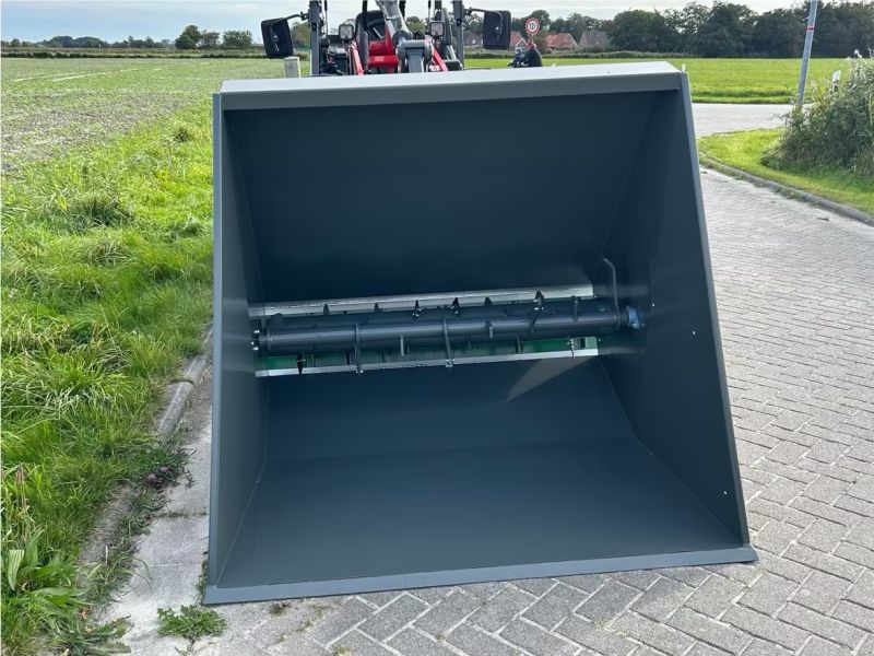 Mehrtens Ein EG1401 Strohverteiler Strohhexe