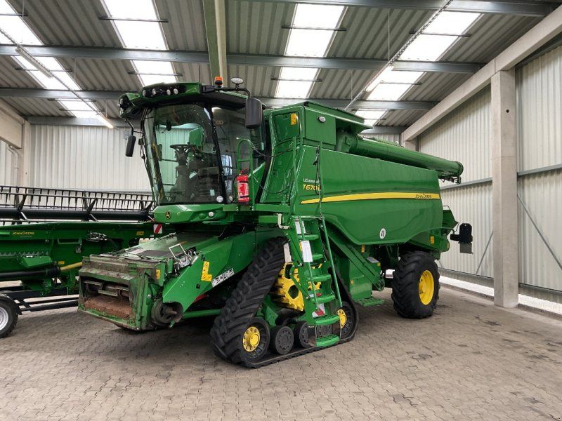 John Deere T670