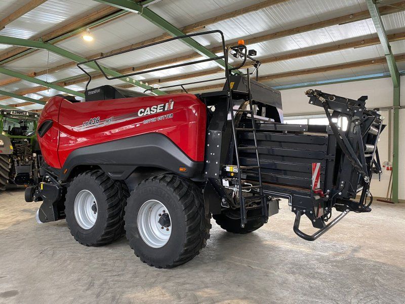 New Holland BB1290 HD = CASE IH LB436 HD 2038 Ballen 57 Messer