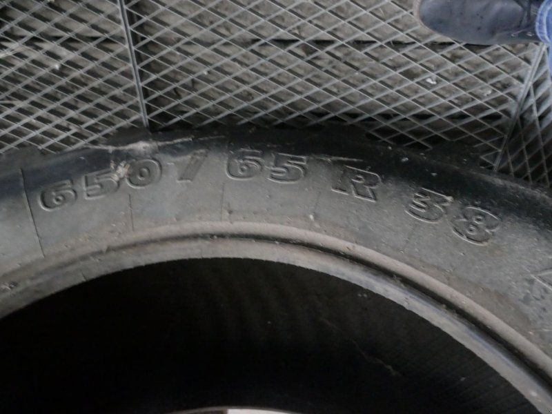 Michelin 650/65R 38