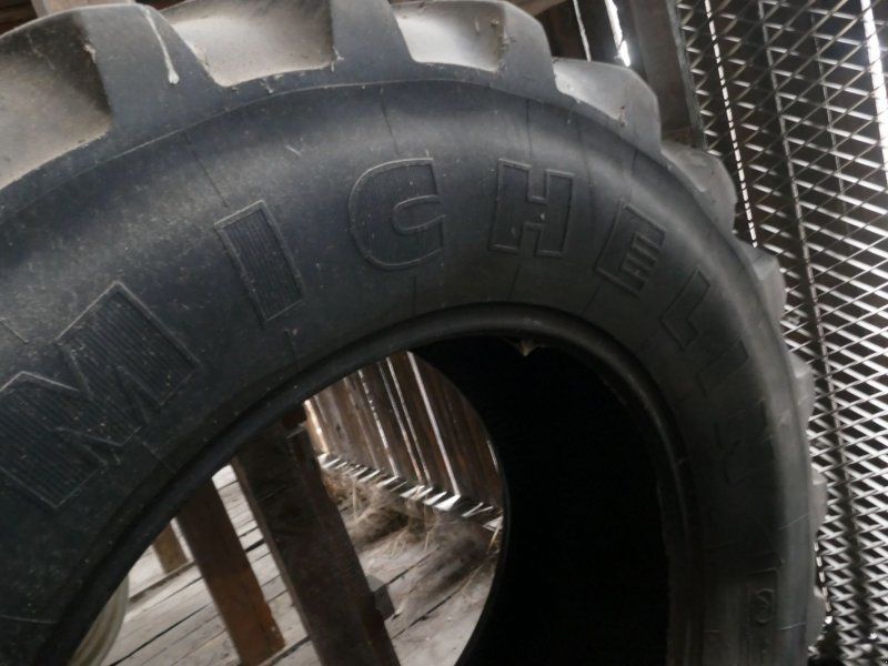 Michelin 650/65R 38