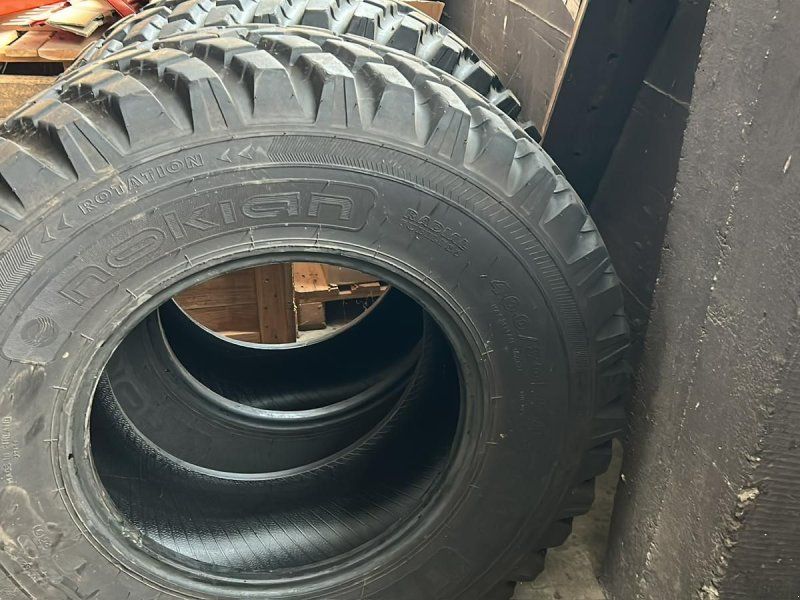 Nokian 400/80-24