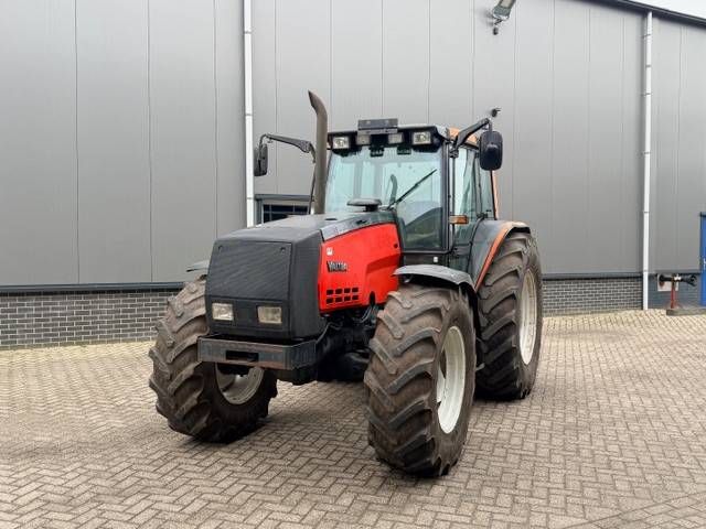 Valtra 8150