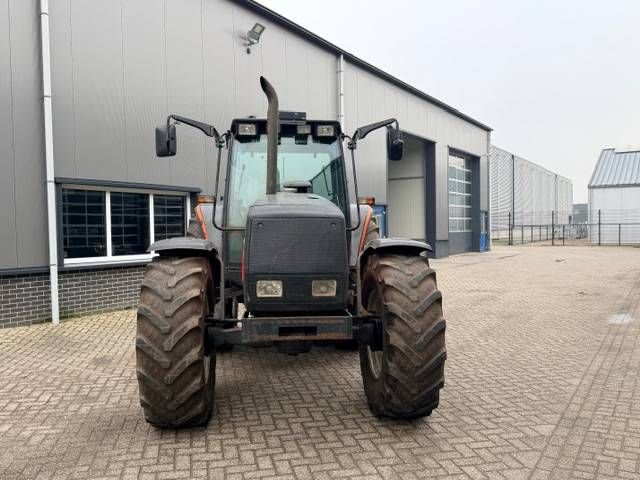 Valtra 8150