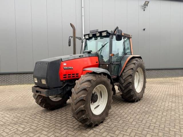 Valtra 8150