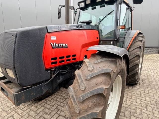 Valtra 8150