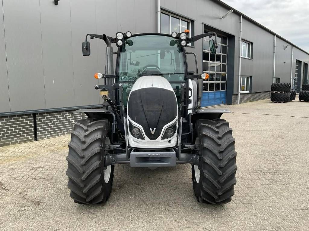 Valtra A104 Hitech 4, Luchtremmen, voorladeraanbouwdelen