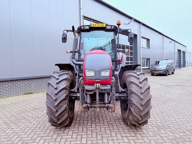 Valtra N121 Hitech 50km, geveerd, Fronthef