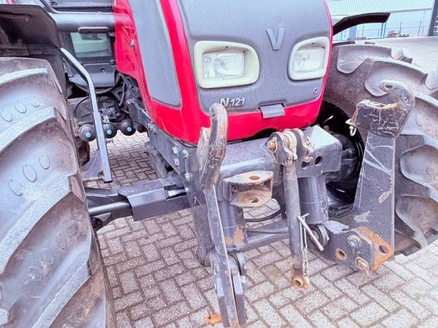 Valtra N121 Hitech 50km, geveerd, Fronthef