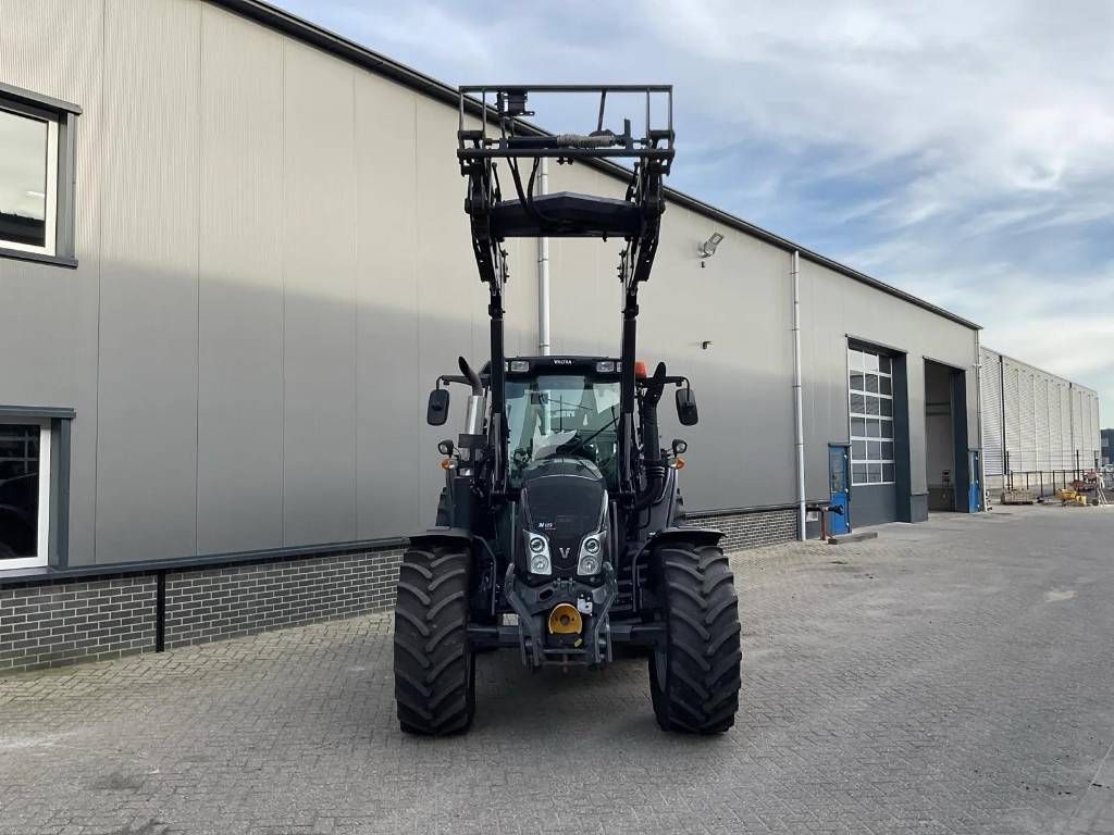 Valtra N123 Hitech5, Voorlader, FH+PTO, unlimited
