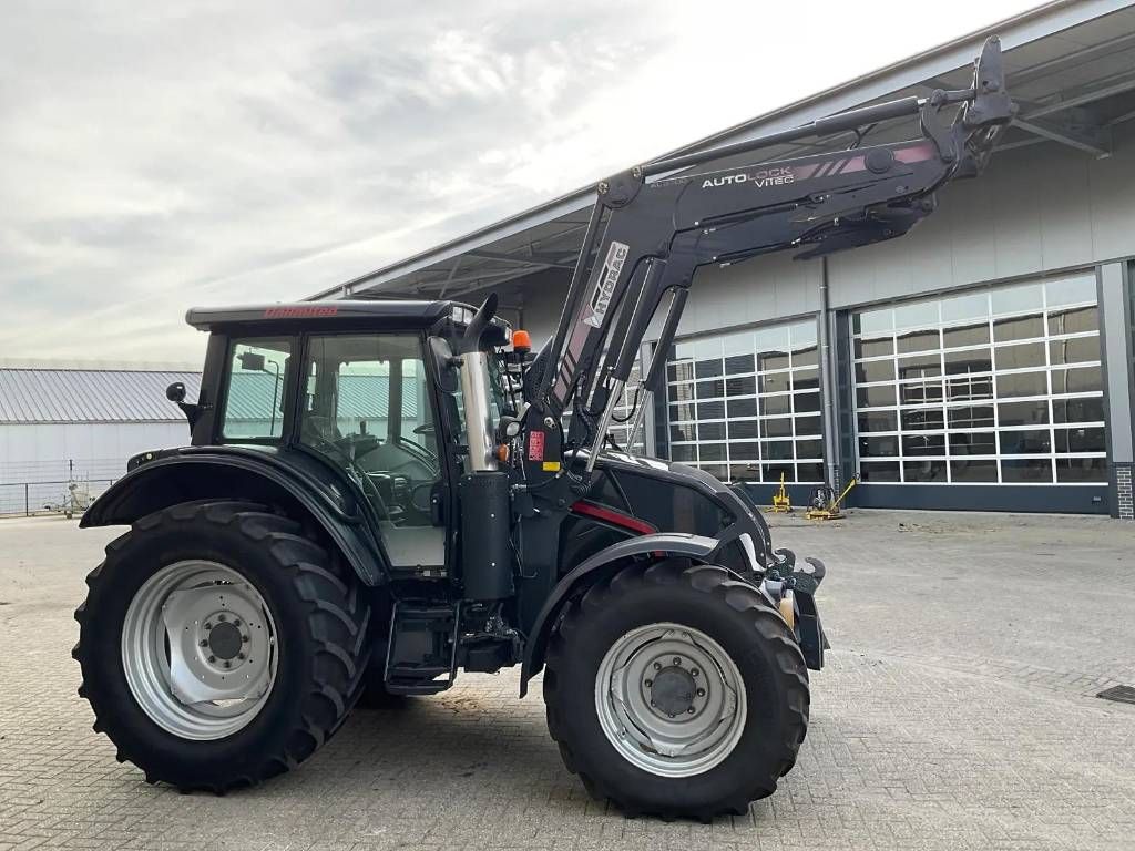 Valtra N123 Hitech5, Voorlader, FH+PTO, unlimited
