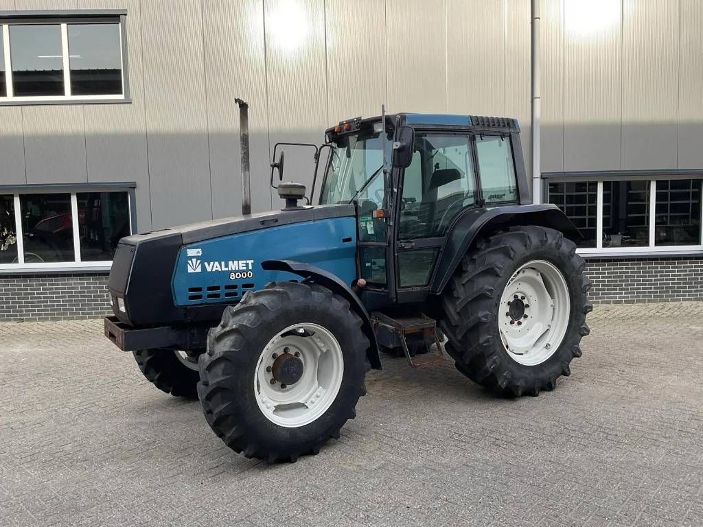 Valtra Valmet 8000