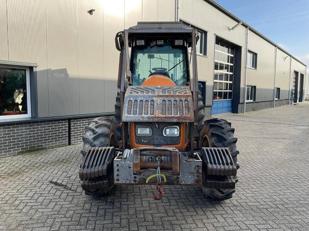 Valtra T121 Hitech DEFECT! Forest, Twintrac