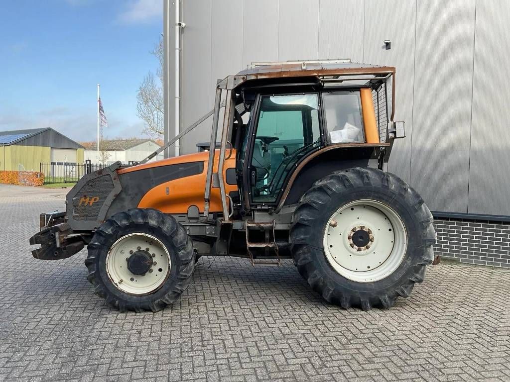 Valtra T121 Hitech DEFECT! Forest, Twintrac