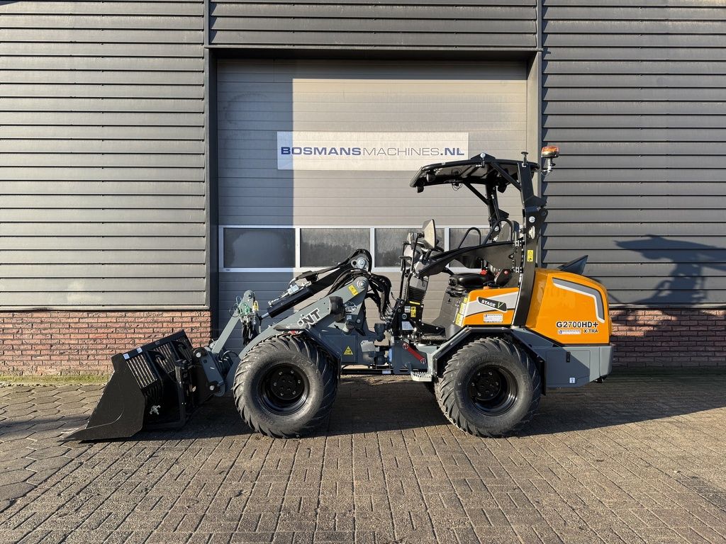 Giant G2700 X-TRA HD+ minishovel (veel opties: pro inching, LED, kogeltrekhaak enz)