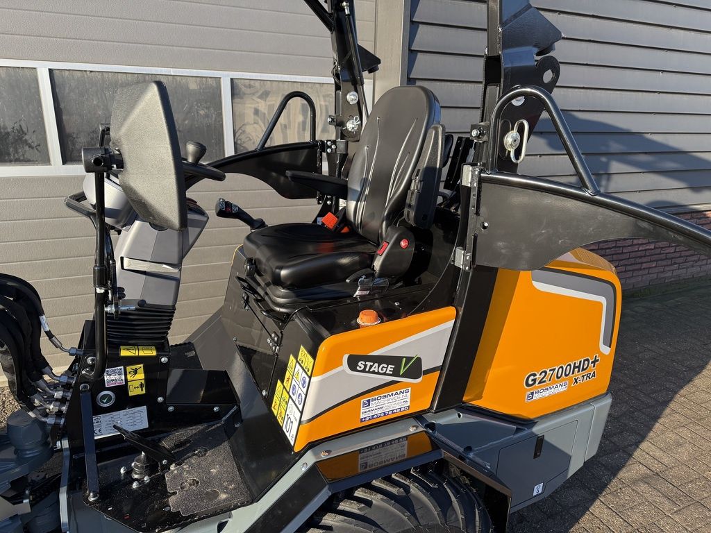 Giant G2700 X-TRA HD+ minishovel (veel opties: pro inching, LED, kogeltrekhaak enz)