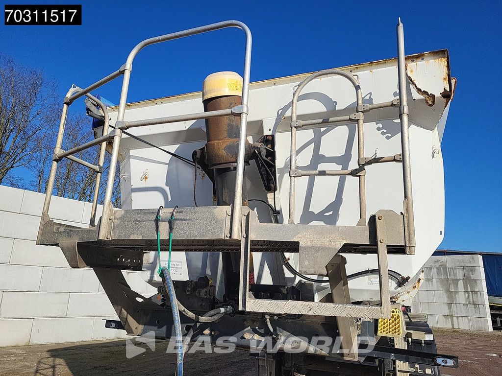 Schwarzmüller Lifting Axle 25m3 SAF