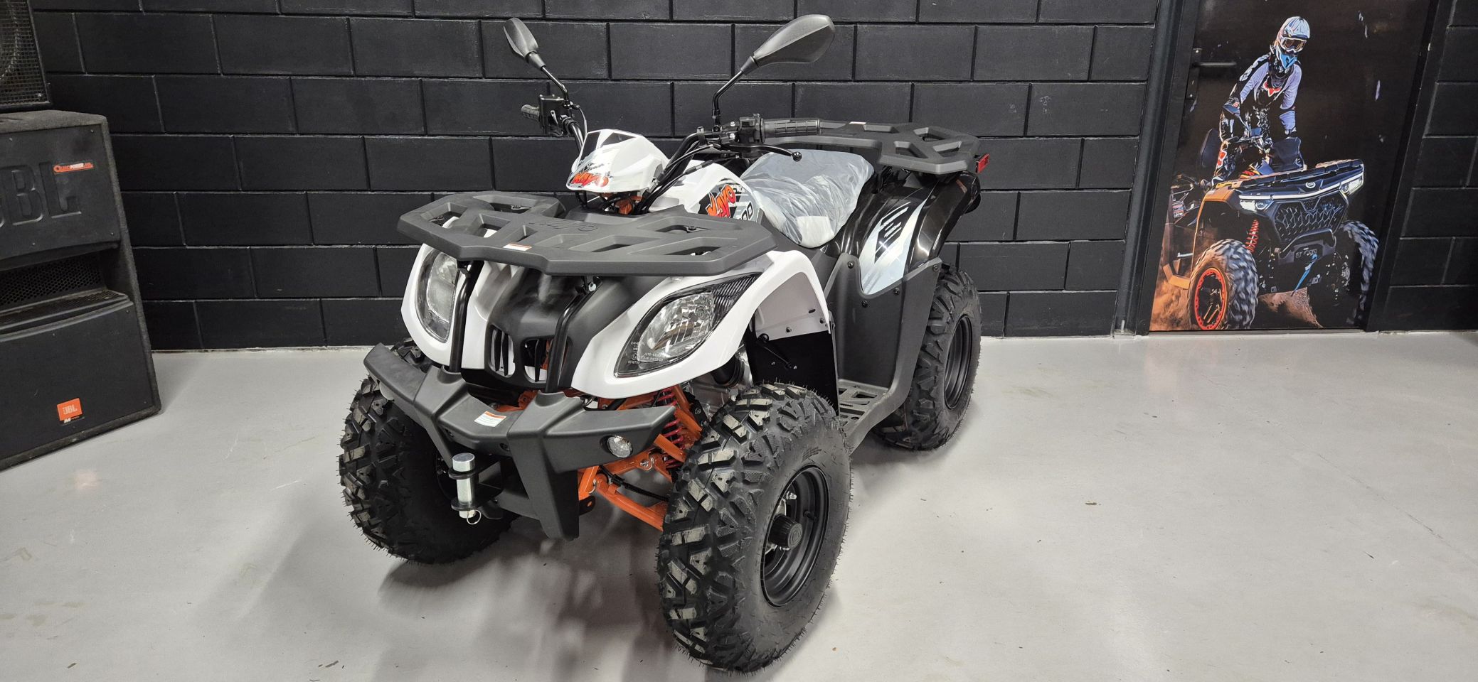 Kayo Au200 Landbouw quad t3b kenteken