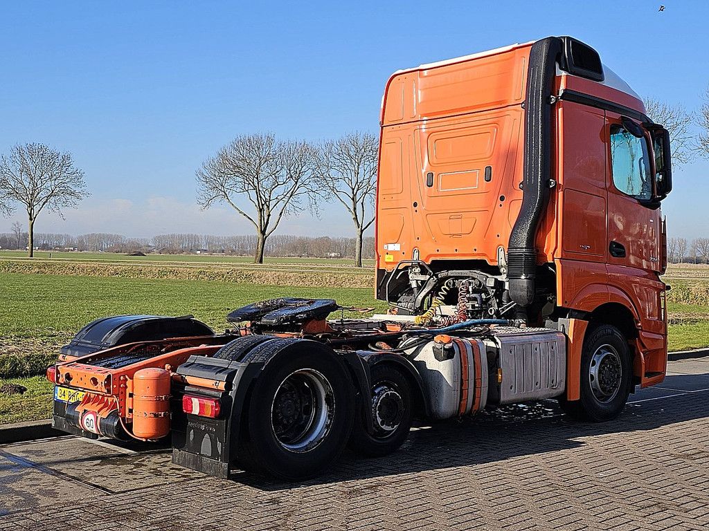 MERCEDES-BENZ ACTROS 2343 LS