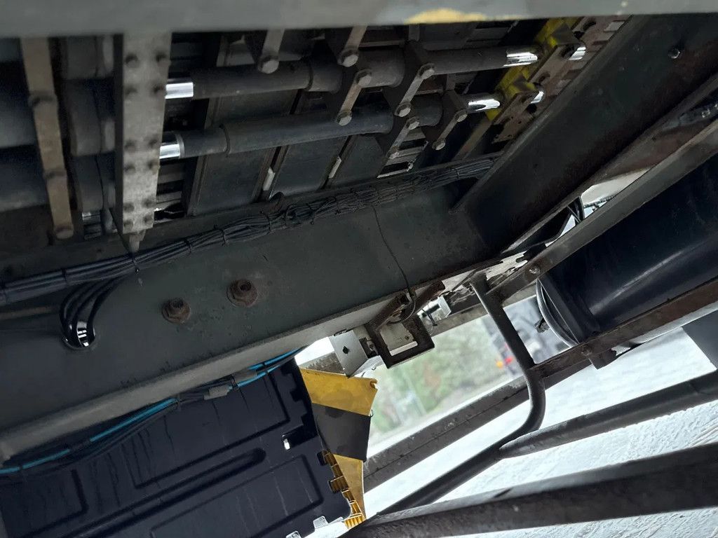 Knapen Trailers 50m3 Walkingfloor Zijdeuren/Side doors Top conditie! Kooiaap aansluiting