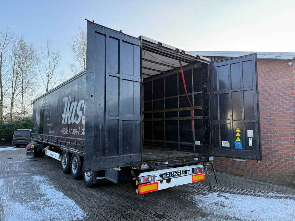 Krone SD Schuifzeilen/Schuifdak BPW 2 Opbergkist Reservewielhouder